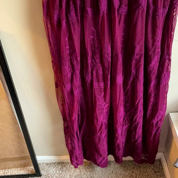 Lace Dress - Picture 4 of 4